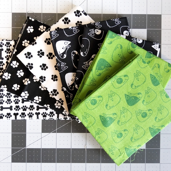 Cotton Quilting Craft Fabric Fat Quarter Bundle Pink Blue Cat Dog Food 35 FQ - Picture 8 of 8